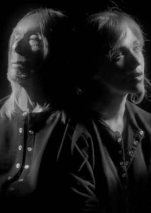 Clio feat. Iggy Pop: L'appartement (Vídeo musical)