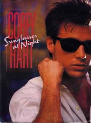 Corey Hart: Sunglasses at Night (Vídeo musical)