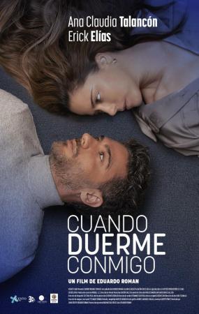 Cuando duerme conmigo