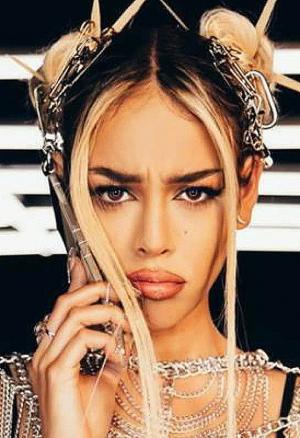 Danna Paola: Kaprichosa (Vídeo musical)