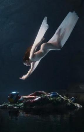 Flume feat. Caroline Polachek: Sirens (Vídeo musical)