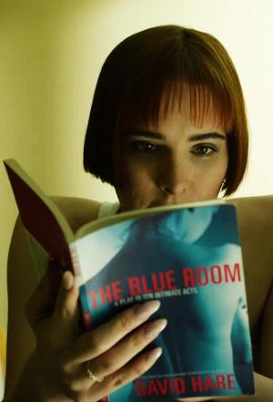 Issy Wood: Both (Vídeo musical)