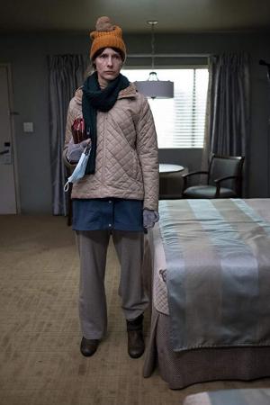 Room 104: La mujer de la pared (TV)