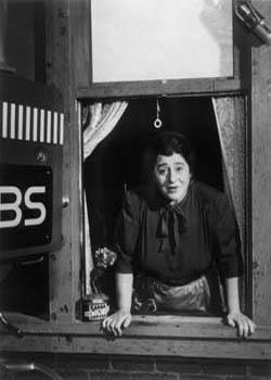 The Gertrude Berg Show (Serie de TV)