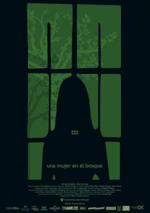Una mujer en el bosque (C)